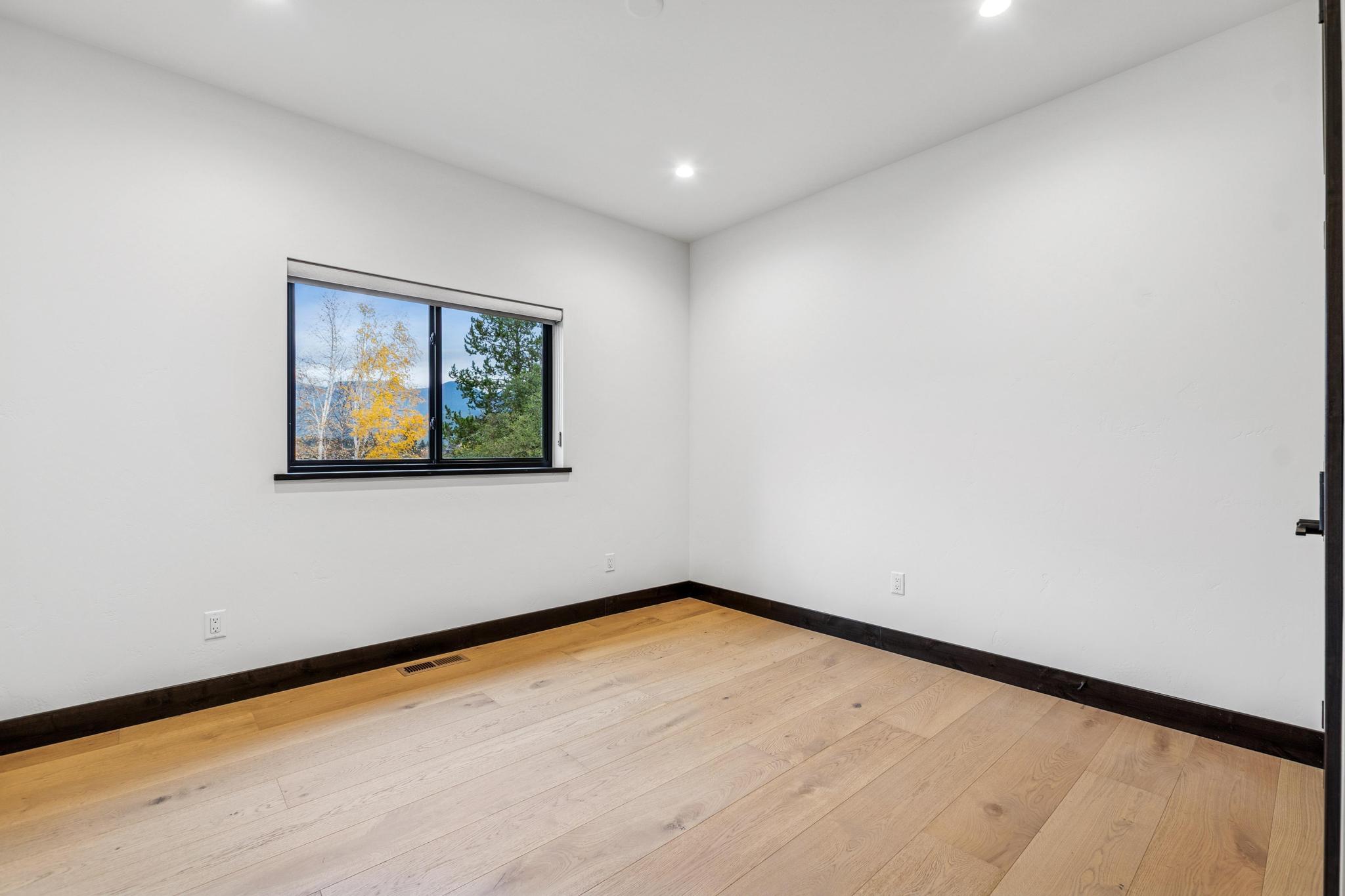 122 Karrow Avenue A Property Photo 17