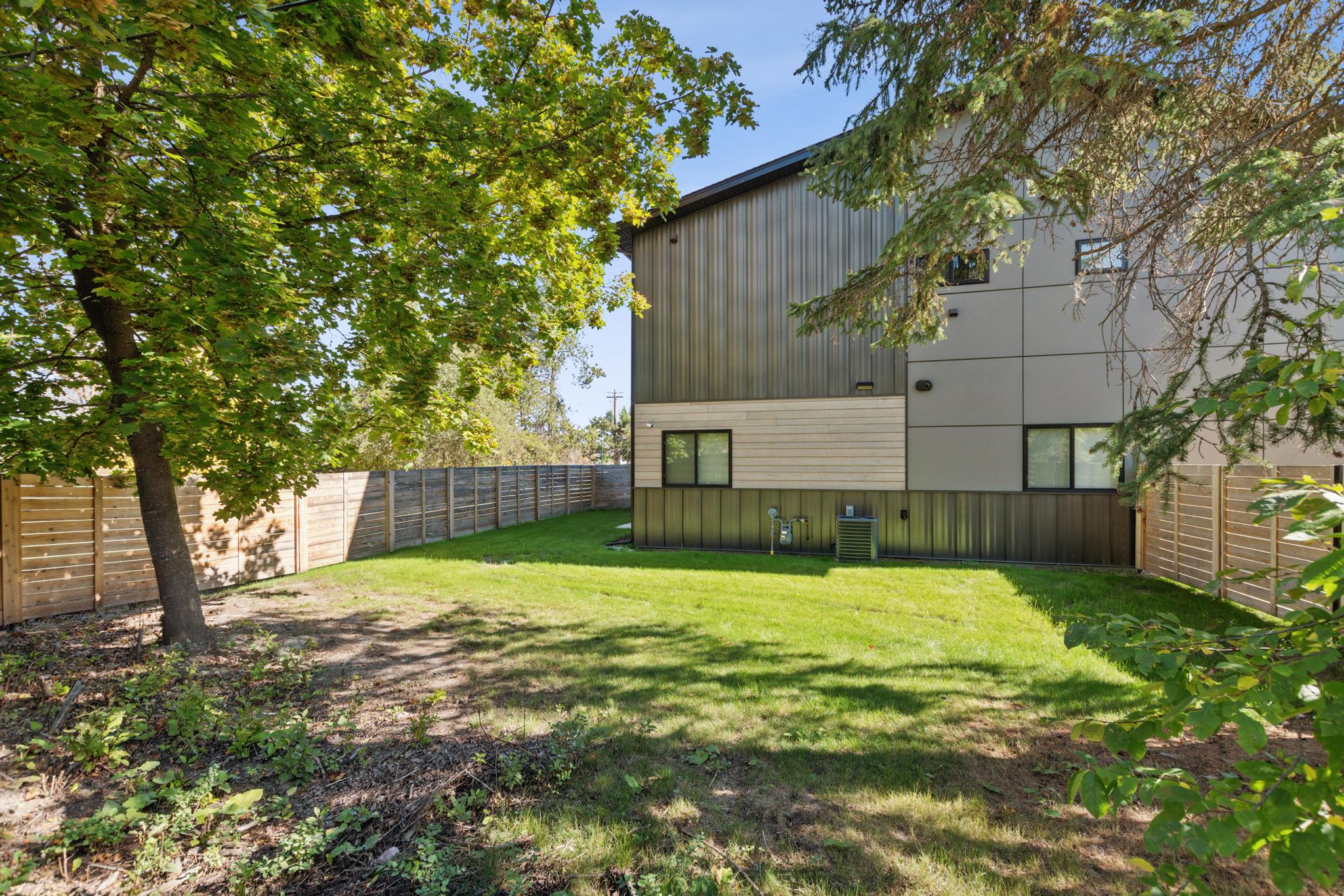 122 Karrow Avenue A Property Photo 27