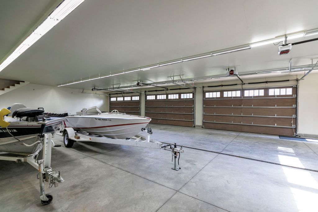 30060189 Property Photo 7