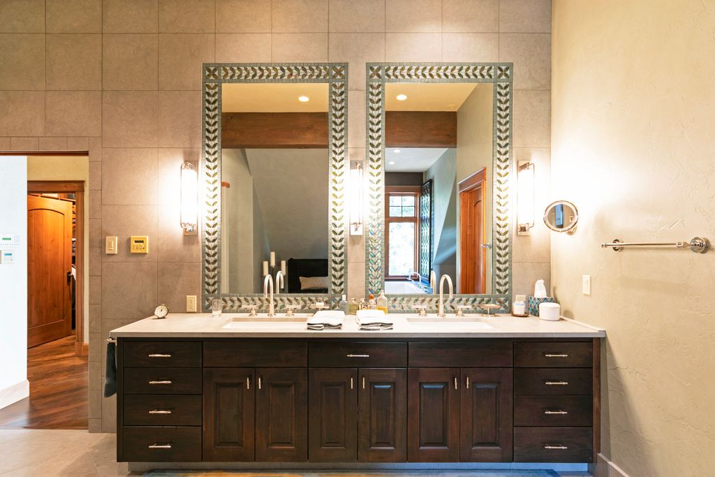 30060189 Property Photo 31