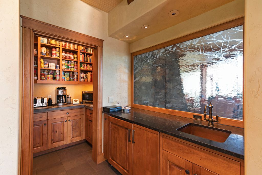 30060189 Property Photo 49