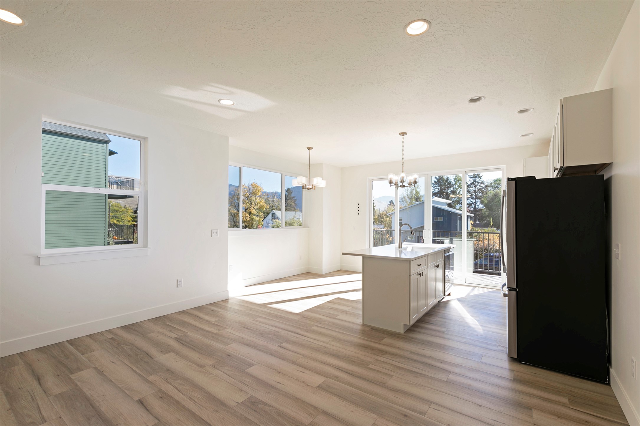 920 Cooley Street C Property Photo 6