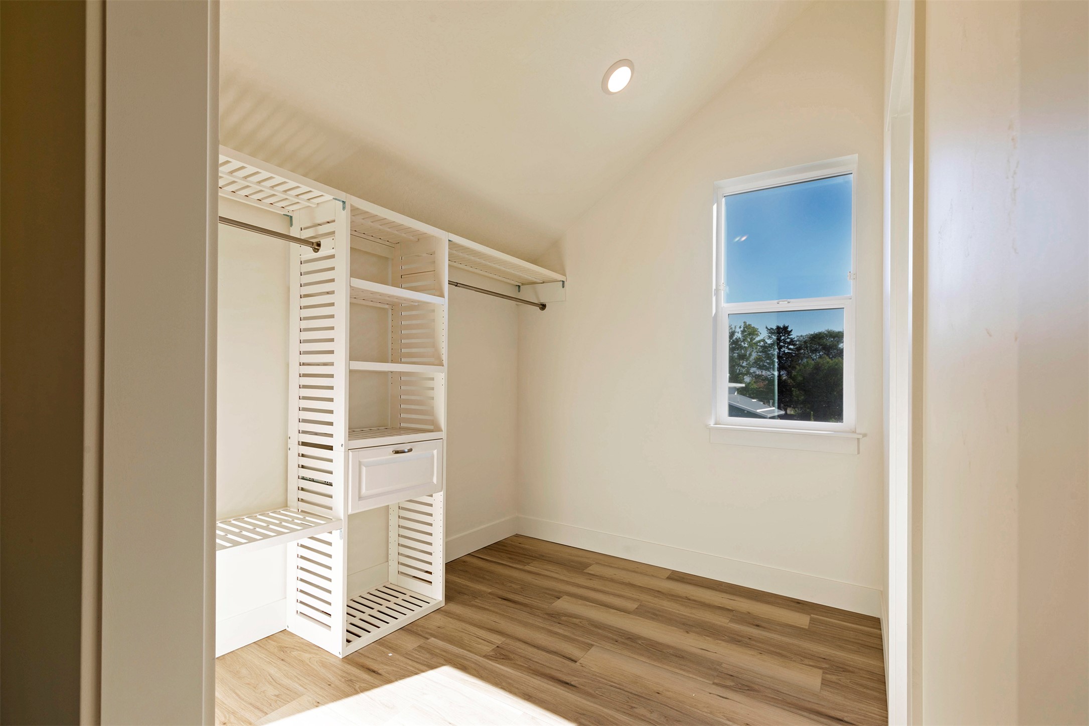 920 Cooley Street C Property Photo 16
