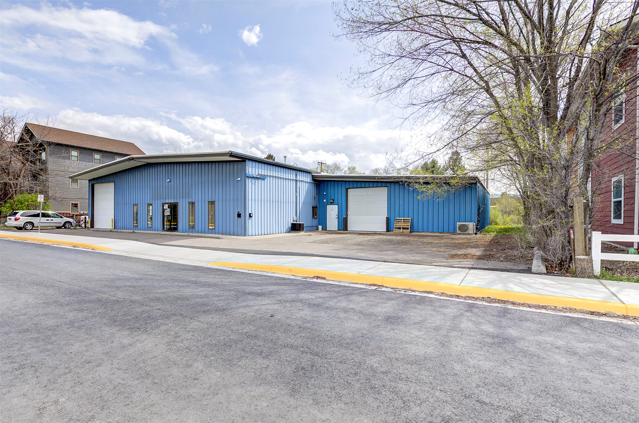 1345 Dakota Street Property Photo