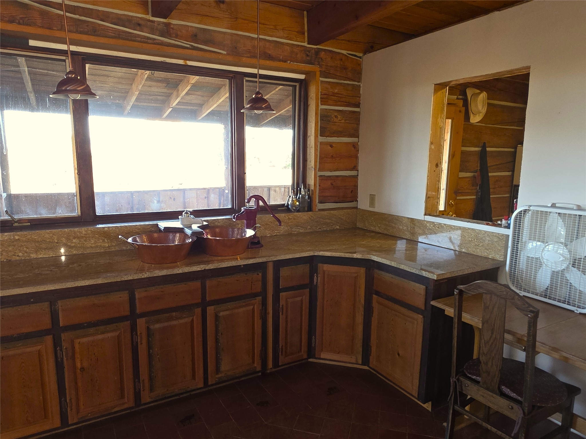 2326 Middle Bear Creek Road Property Photo 10