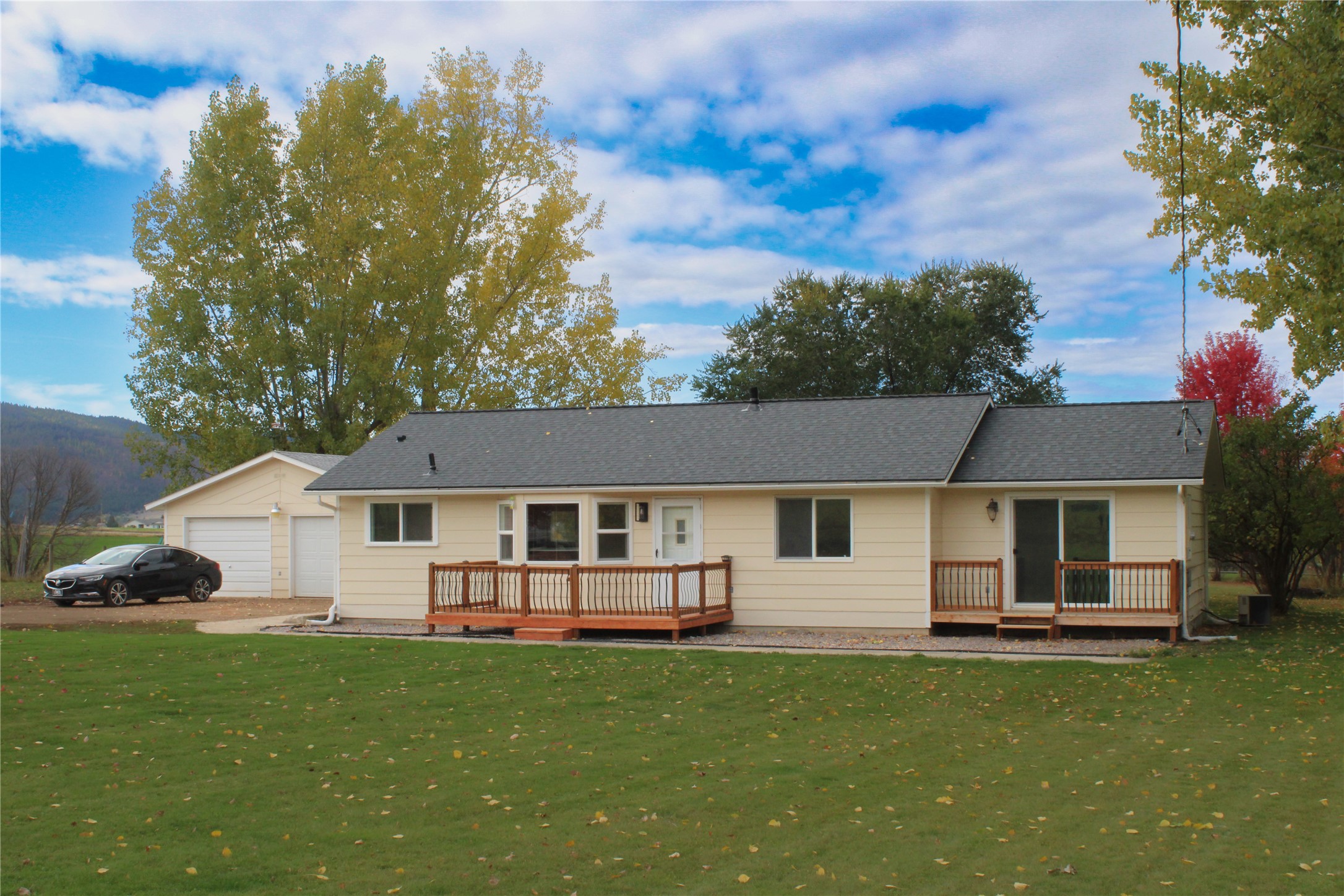 62599 Wild Rose Lane Property Photo 1