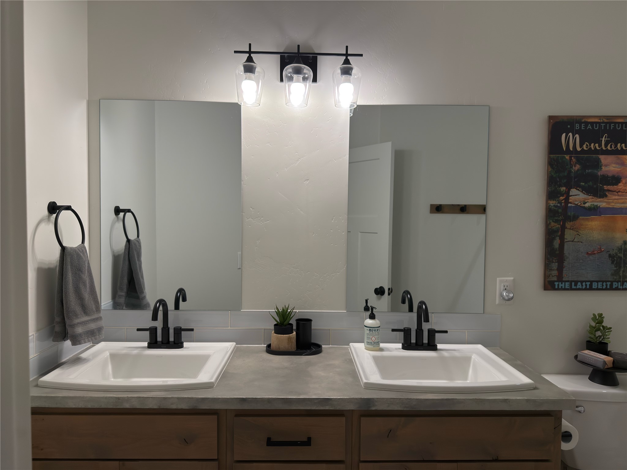 717 Icehouse Road Property Photo 16