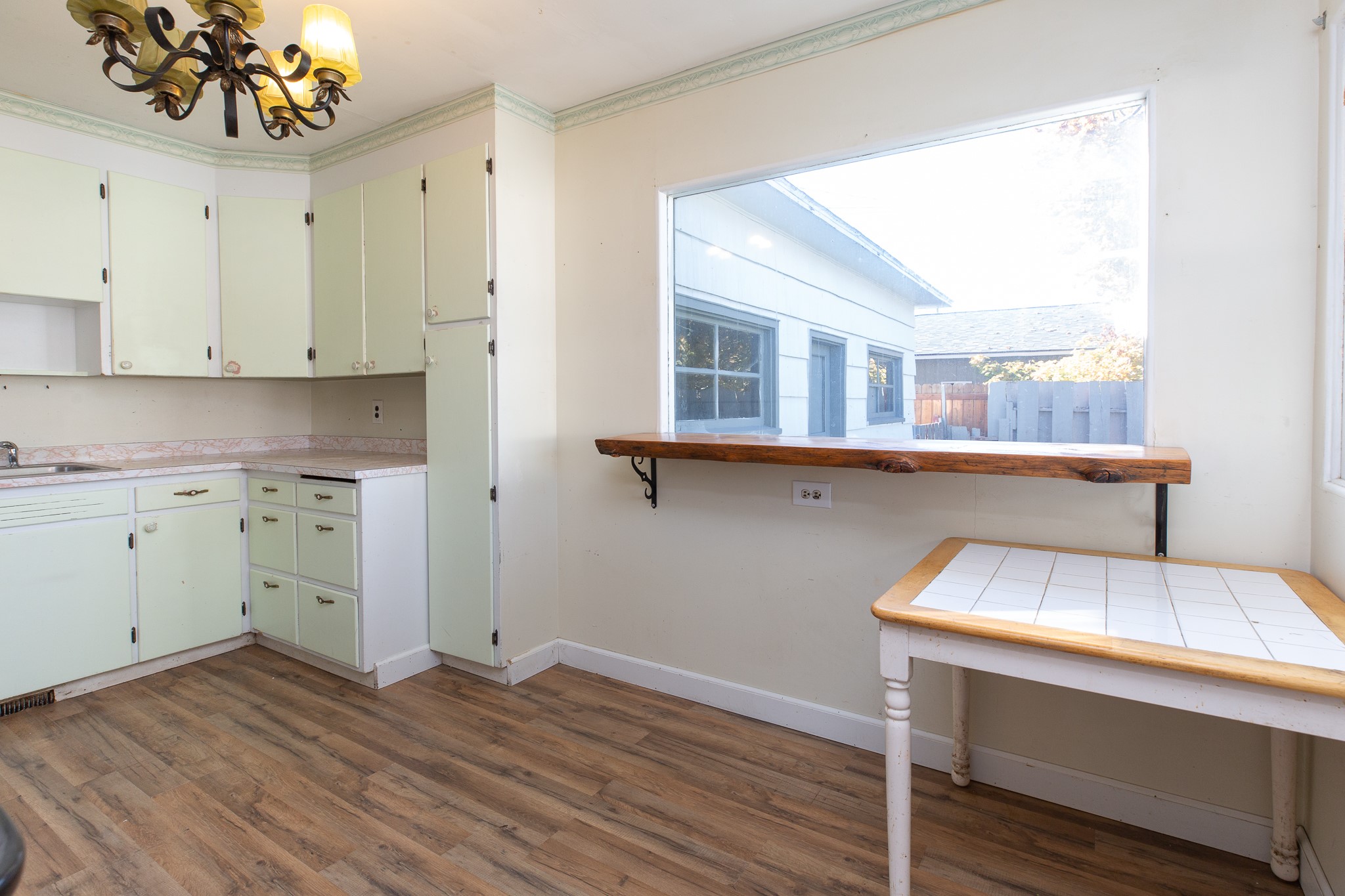 125 W Franklin Street Property Photo 29