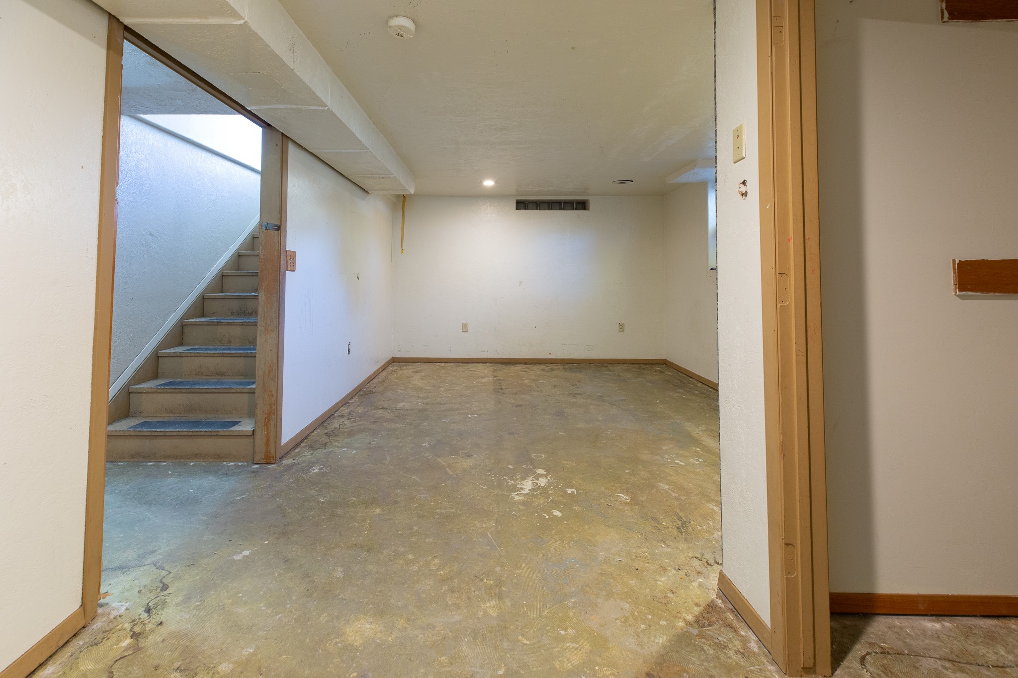 125 W Franklin Street Property Photo 31