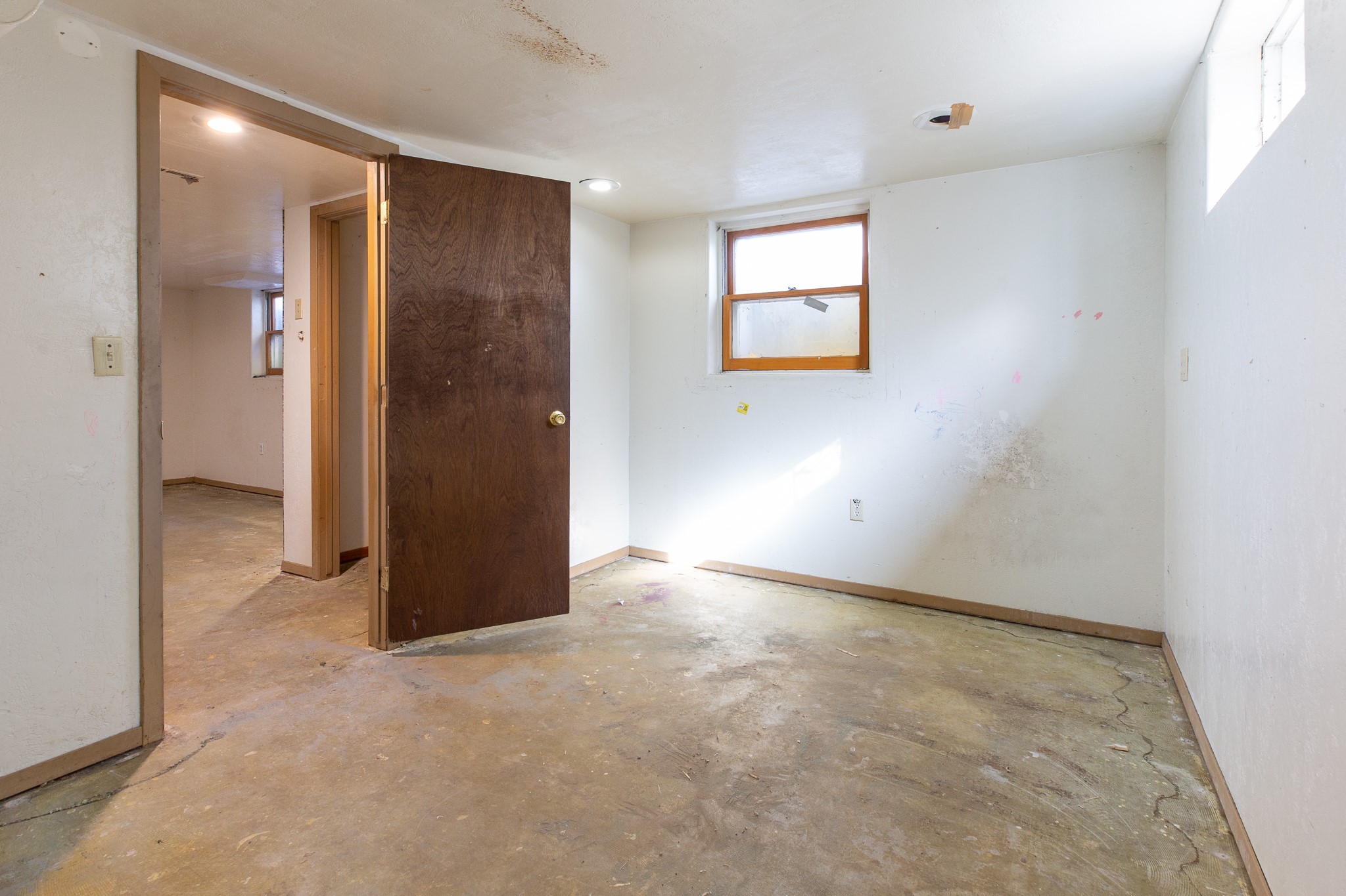 125 W Franklin Street Property Photo 33