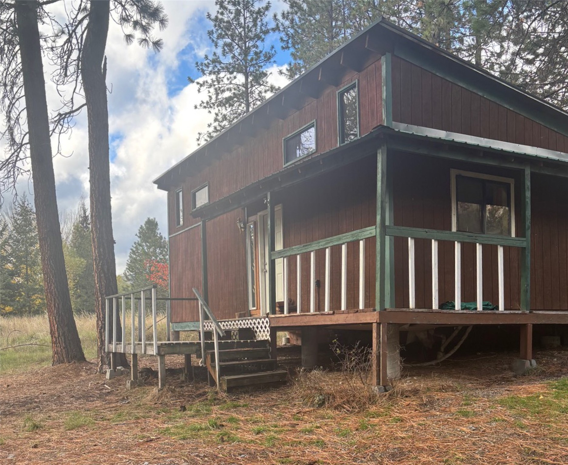 205 Kaniksu Court Property Photo 6