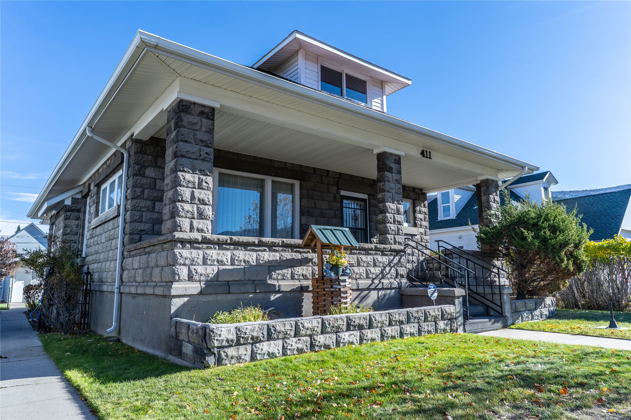 411 Pine Street Property Photo 1