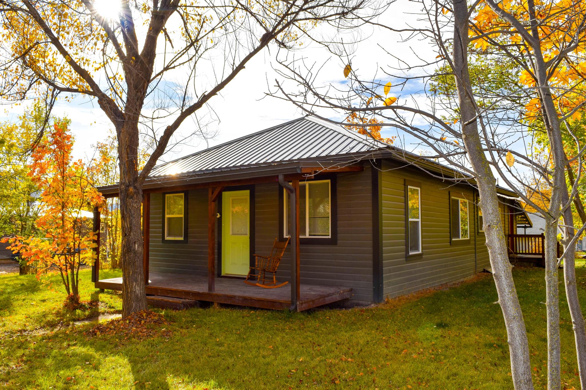 233 2nd Avenue Property Photo 1