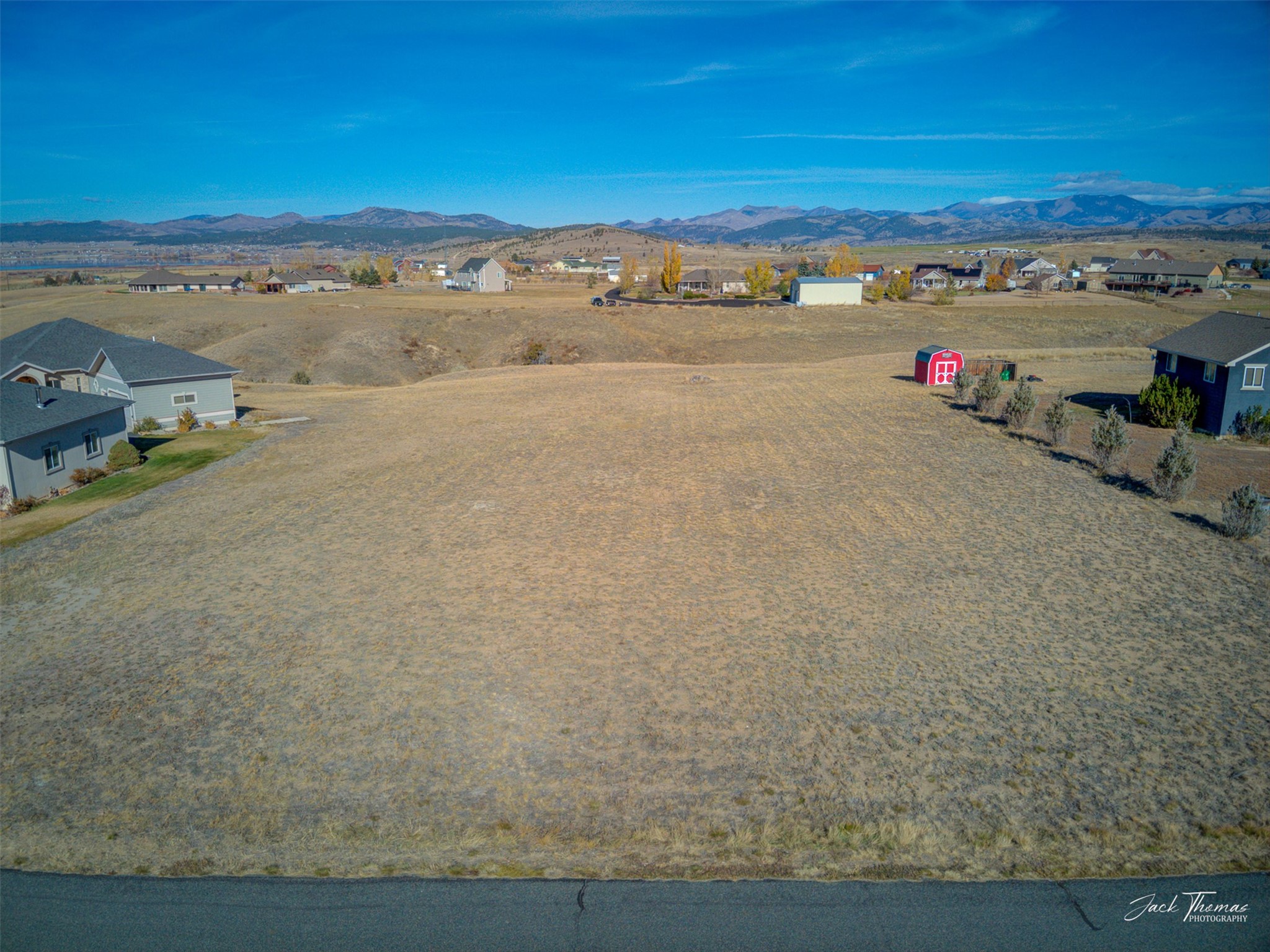 3924 Topaz Court Property Photo 4
