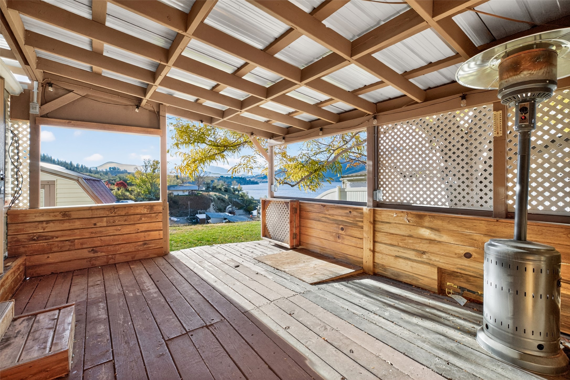 1438 Beartooth Road Property Photo 3