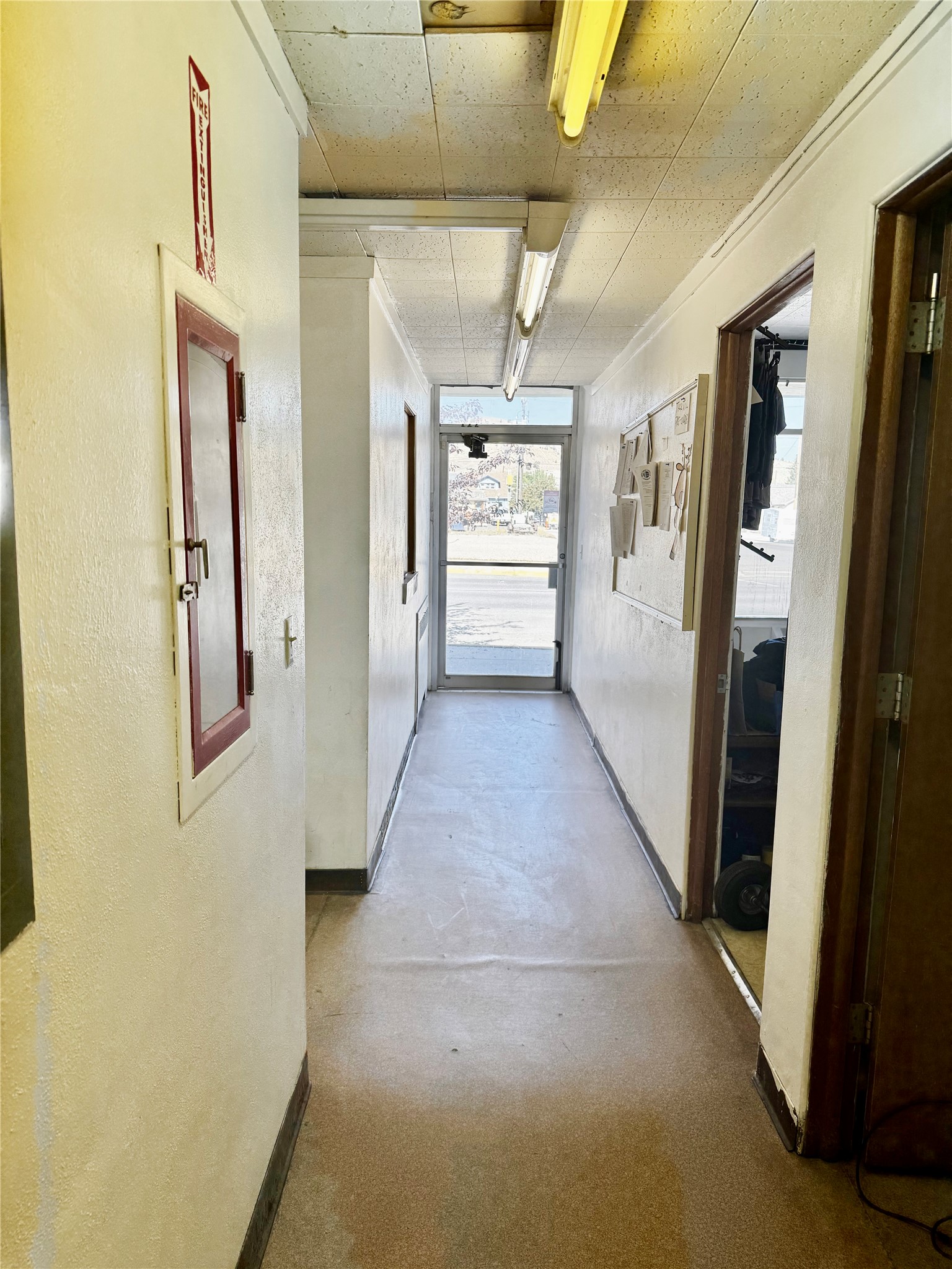 421 E Park Avenue Property Photo 12