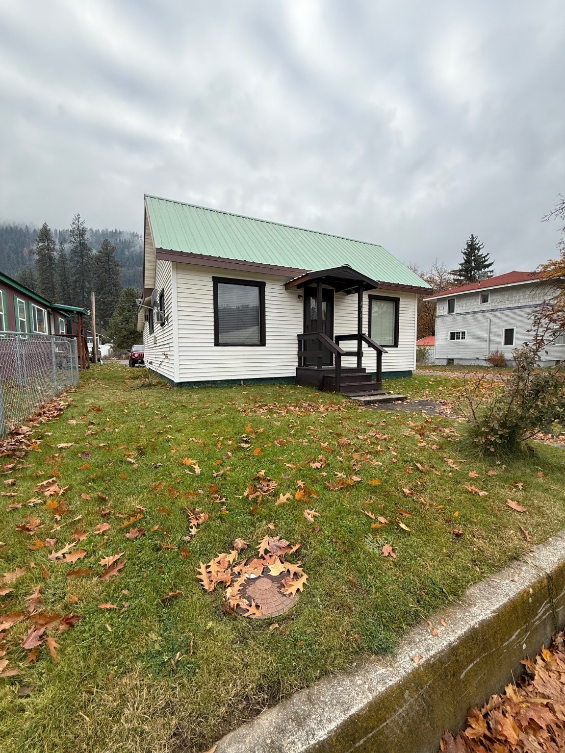 210 E Missoula Avenue Property Photo 7