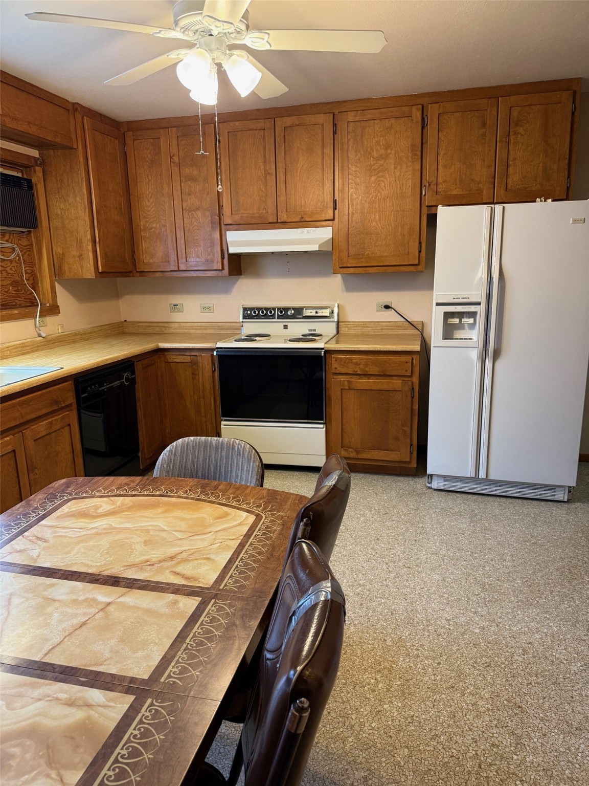 210 E Missoula Avenue Property Photo 12