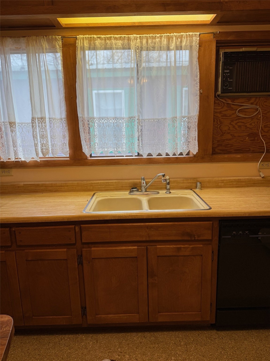 210 E Missoula Avenue Property Photo 15