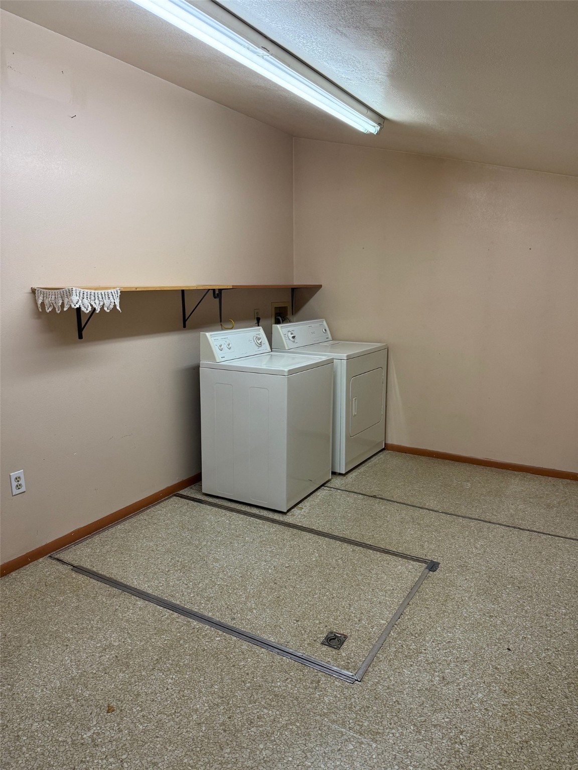 210 E Missoula Avenue Property Photo 20