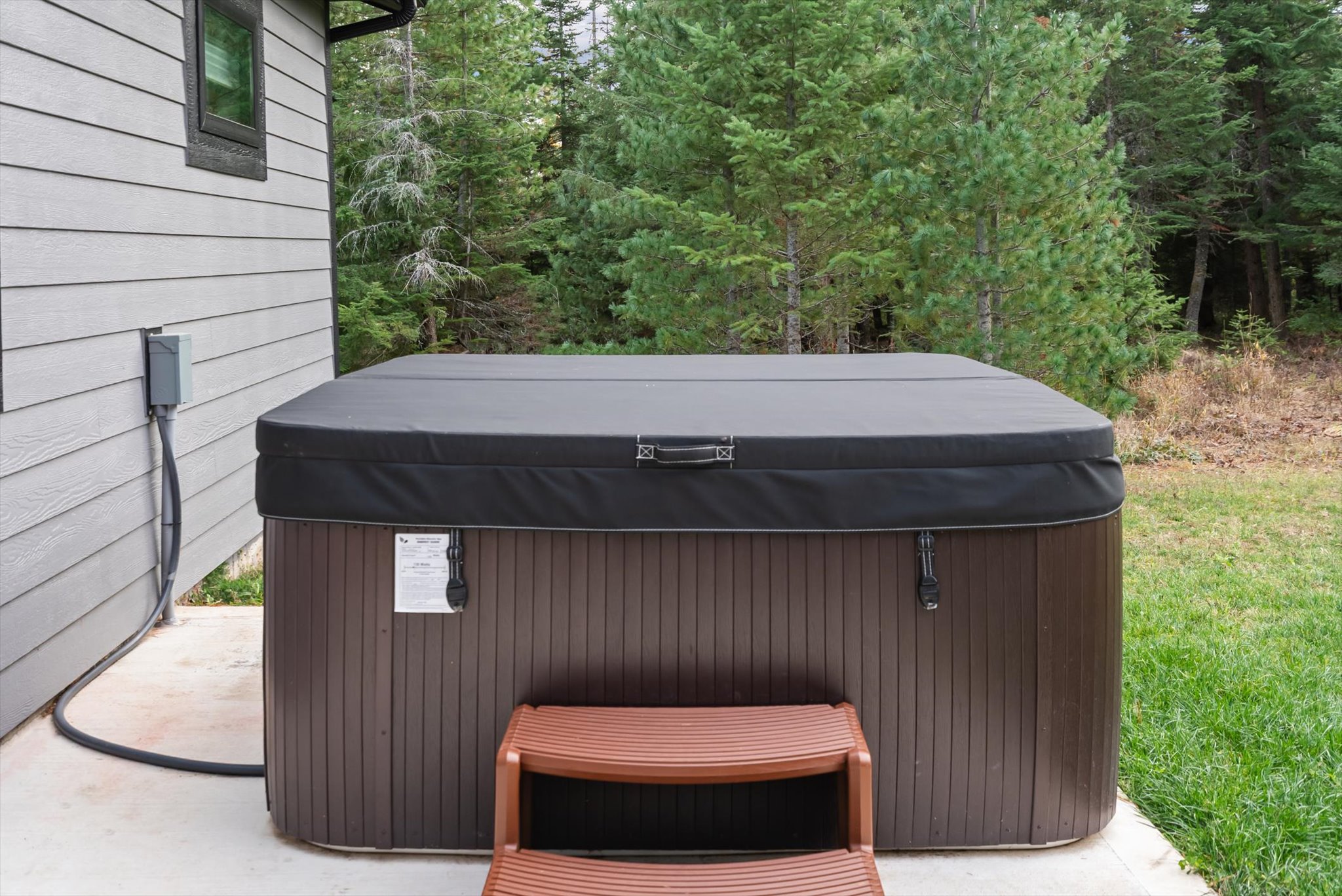 3740 Foothill Road Property Photo 12