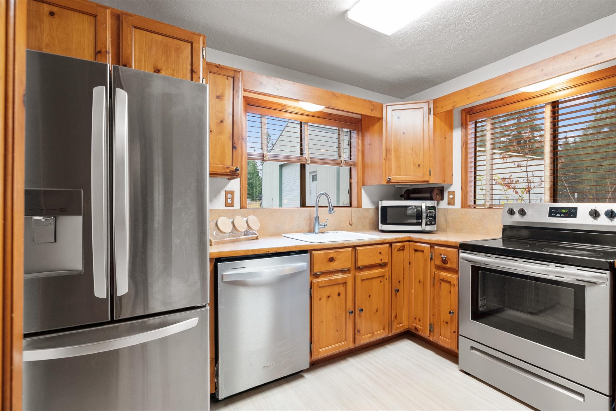 3740 Foothill Road Property Photo 58