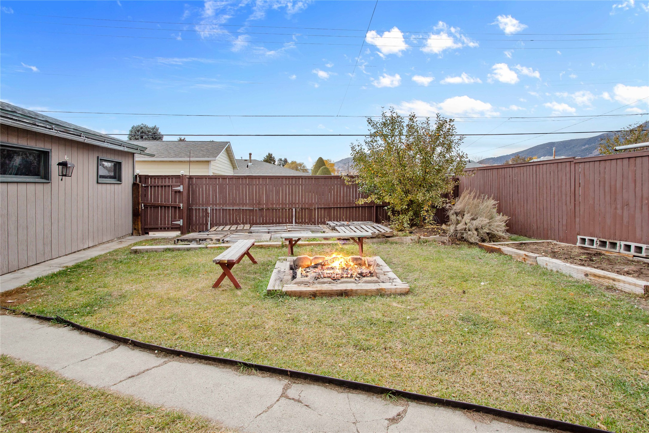 2809 State Street Property Photo 30