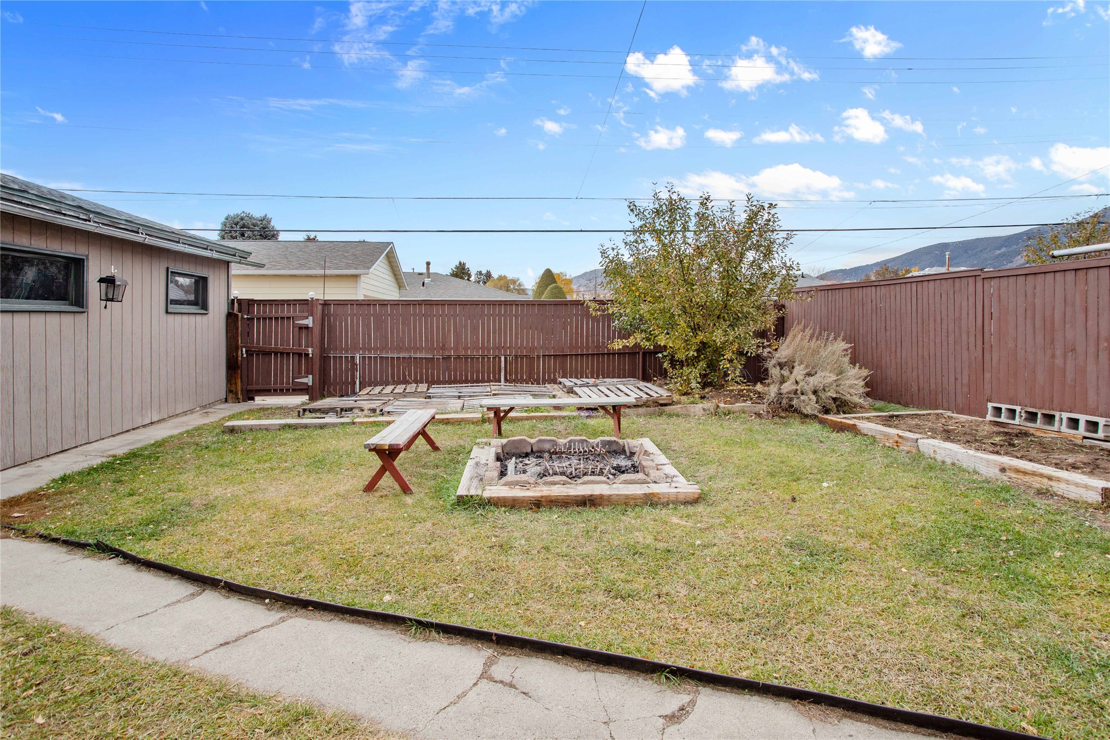 2809 State Street Property Photo 31
