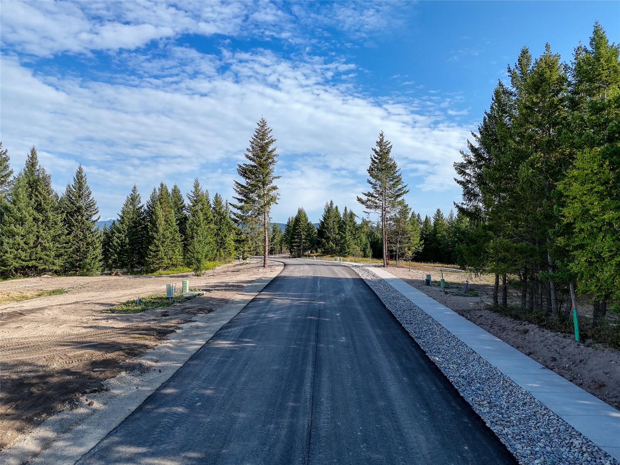 443 Meadow Lake Drive Property Photo 3