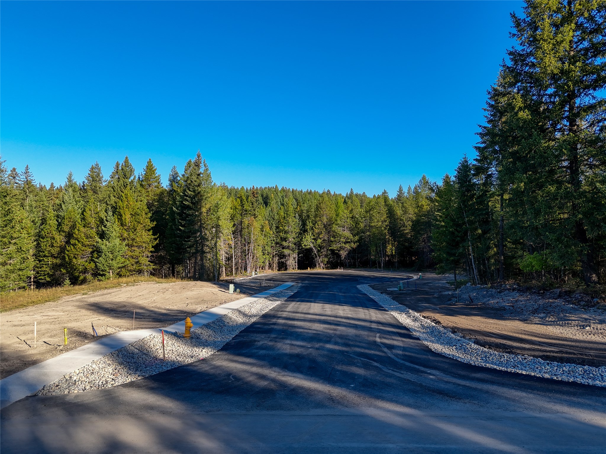 811 Meadow Court Property Photo 4