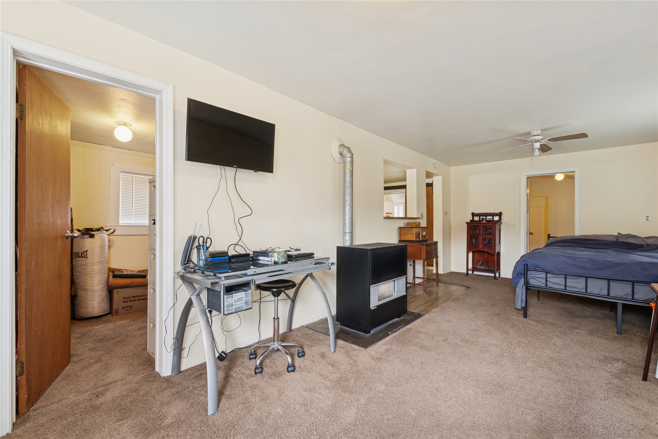 446 7th Avenue W Property Photo 11