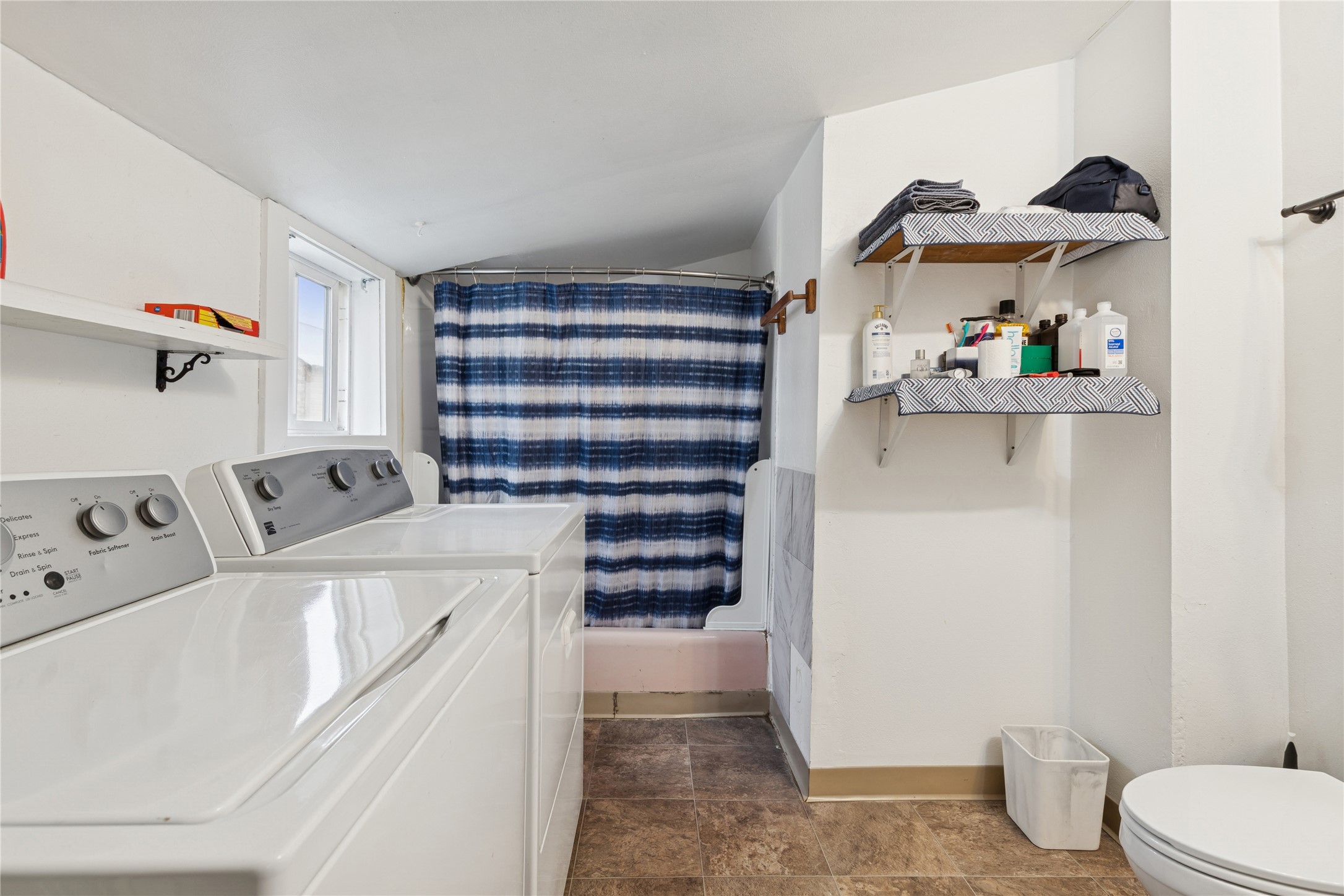 446 7th Avenue W Property Photo 15
