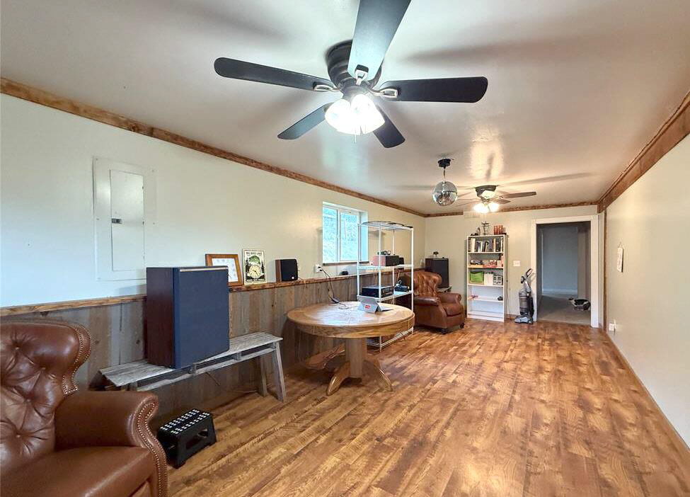 19649 Golden Pine Lane Property Photo 17