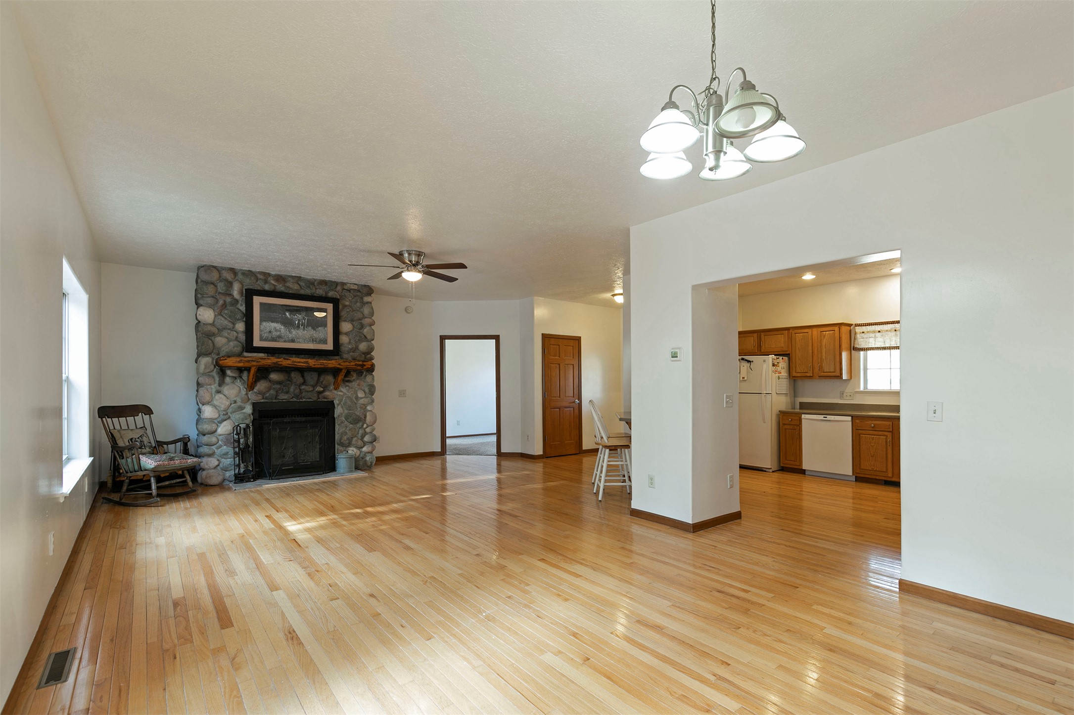 2377 Us Highway 93 S Property Photo 6