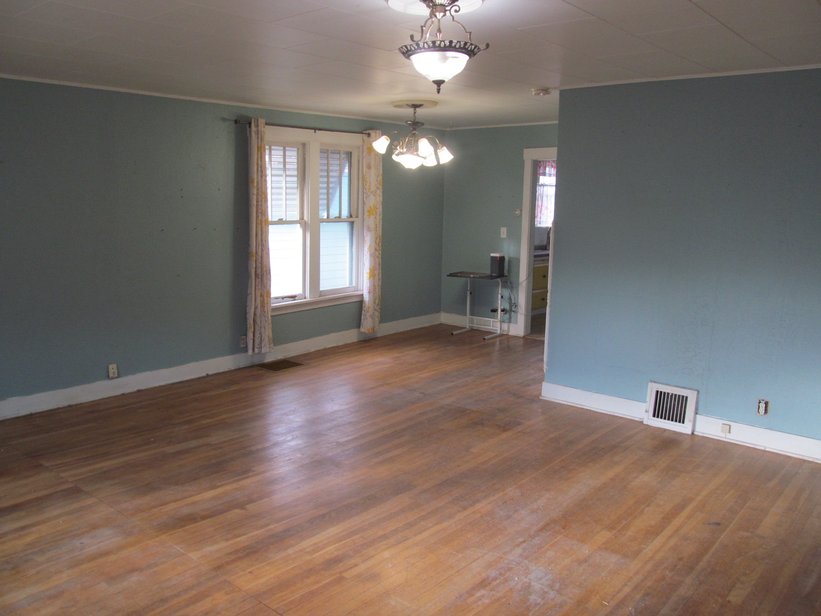 137 N Main Street Property Photo 12
