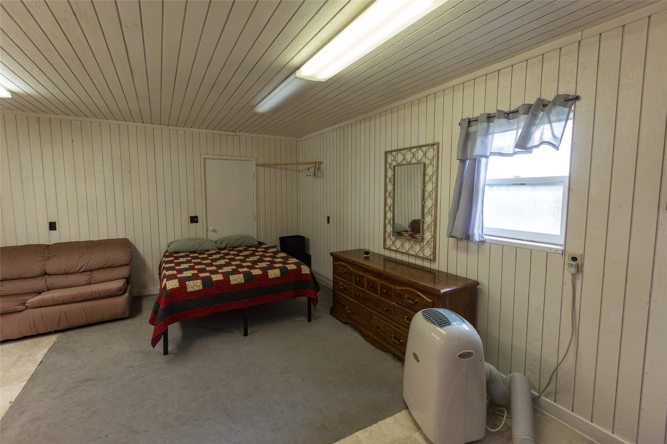 2213 Main Street E Property Photo 68