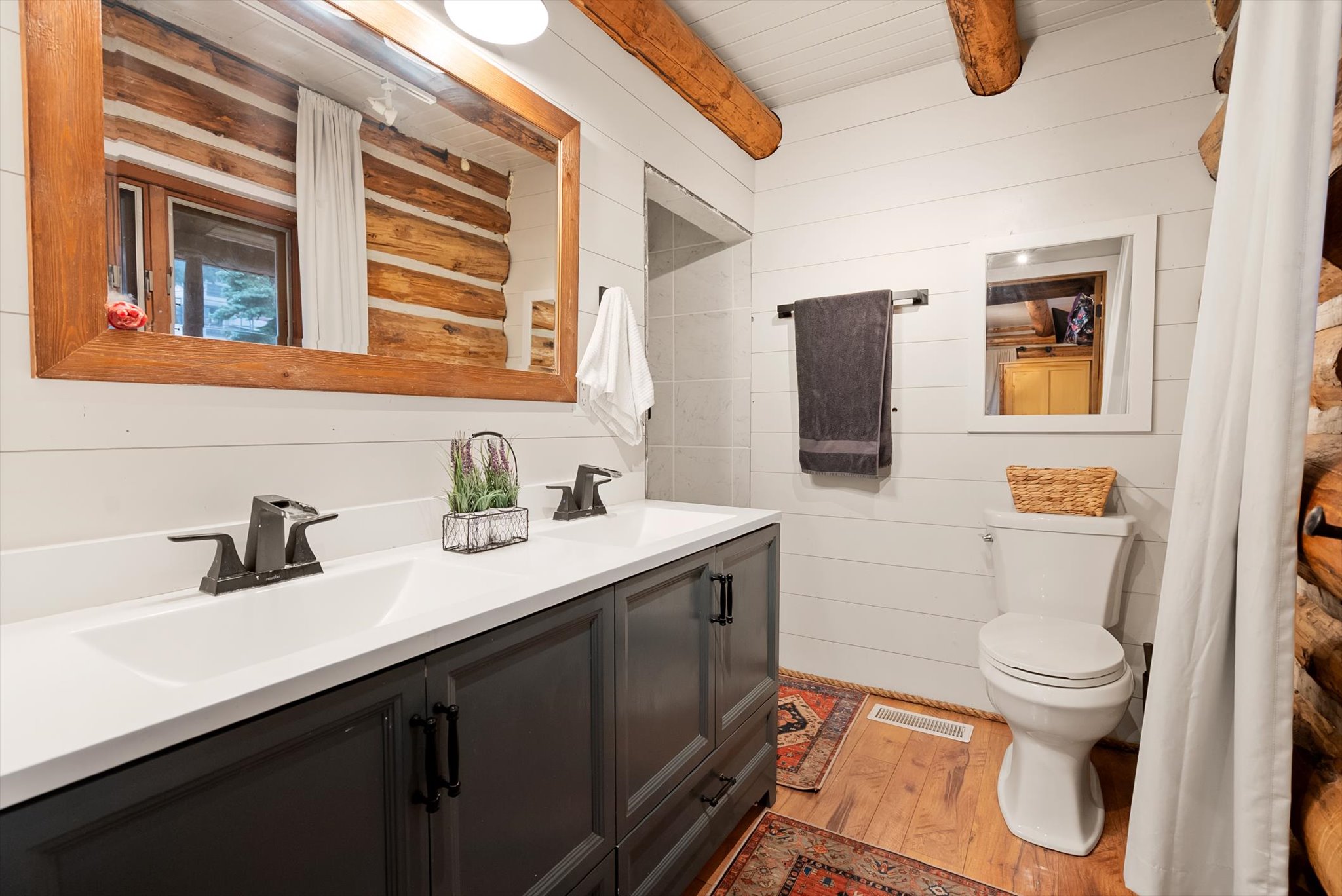 599 Van Sant Road Property Photo 15