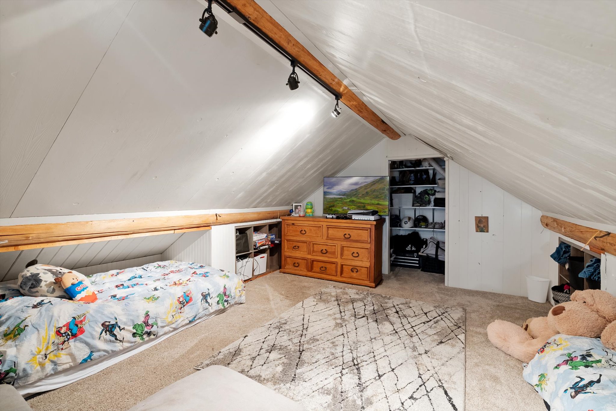 599 Van Sant Road Property Photo 19
