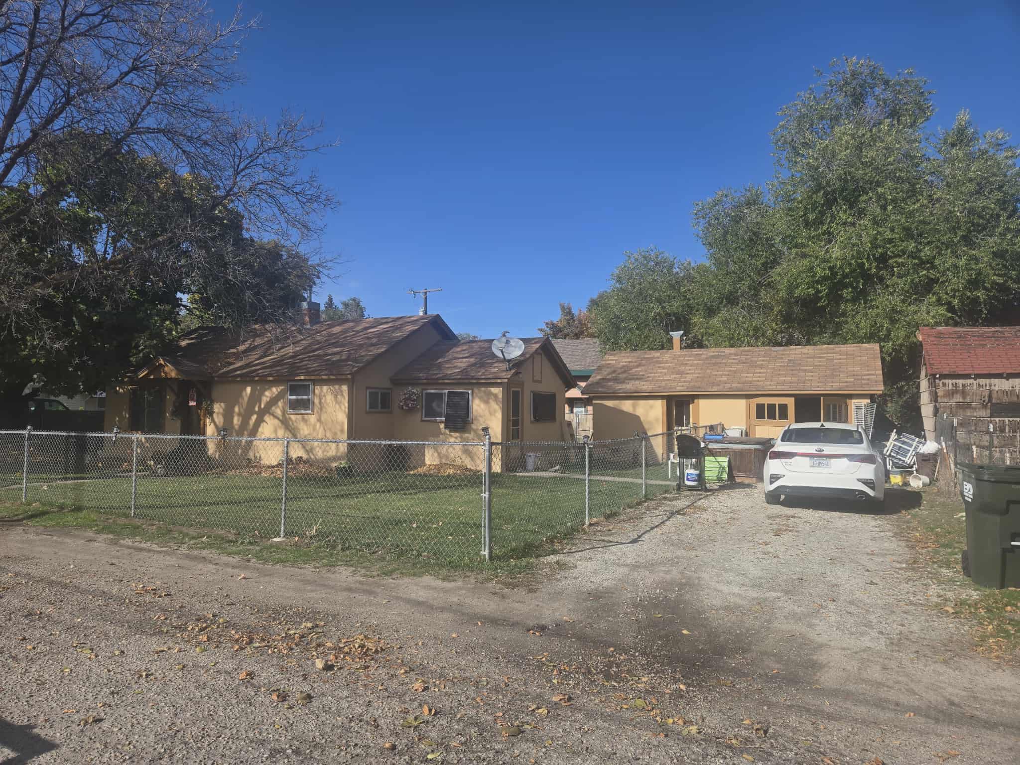 216 Flower Street Property Photo 1