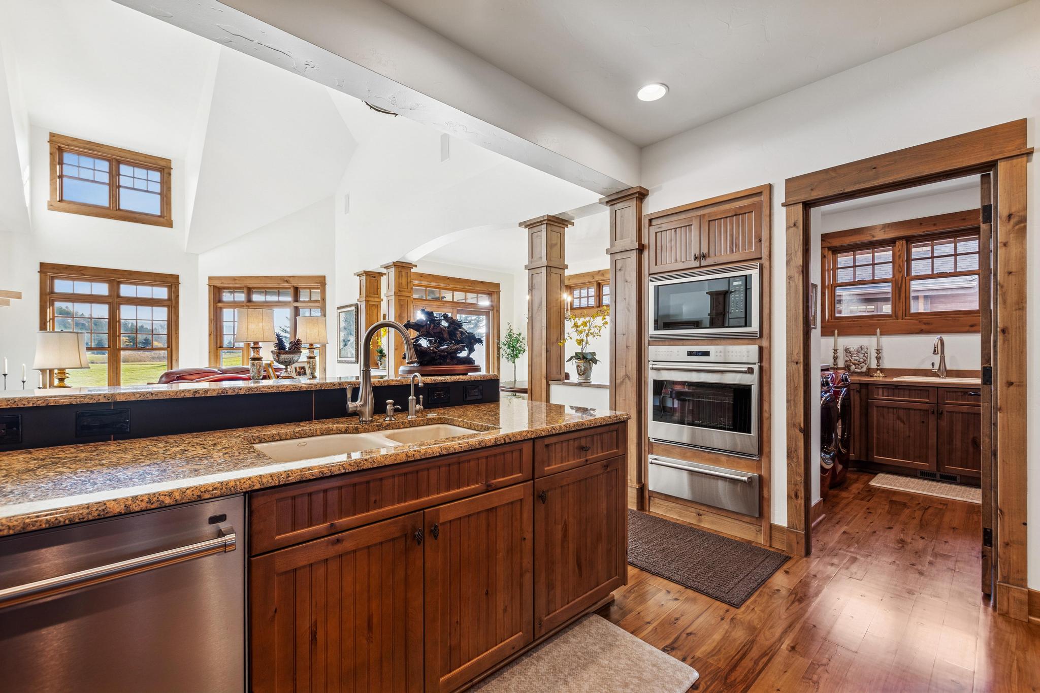 Nhn Eagle Bend Drive Property Photo 15