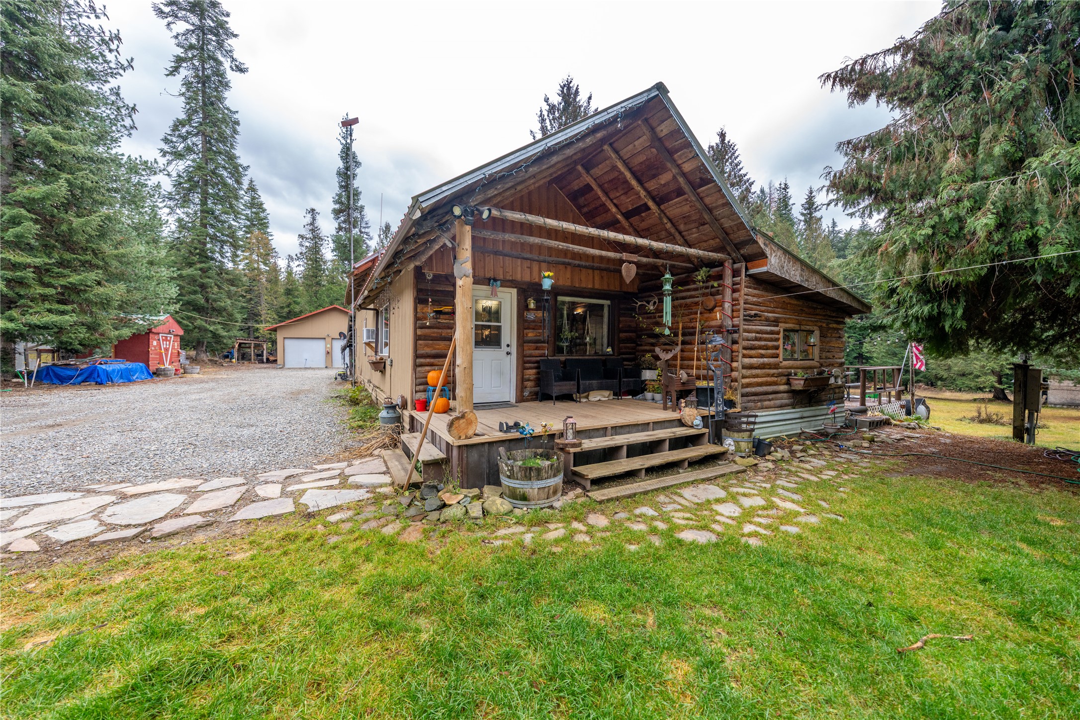 613 Tamarack Drive Property Photo 1