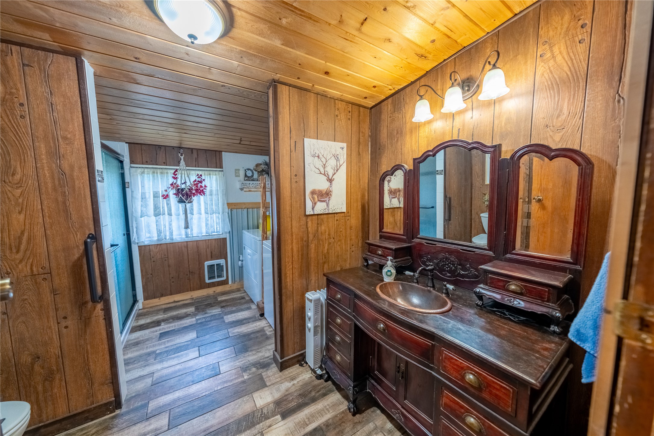 613 Tamarack Drive Property Photo 19
