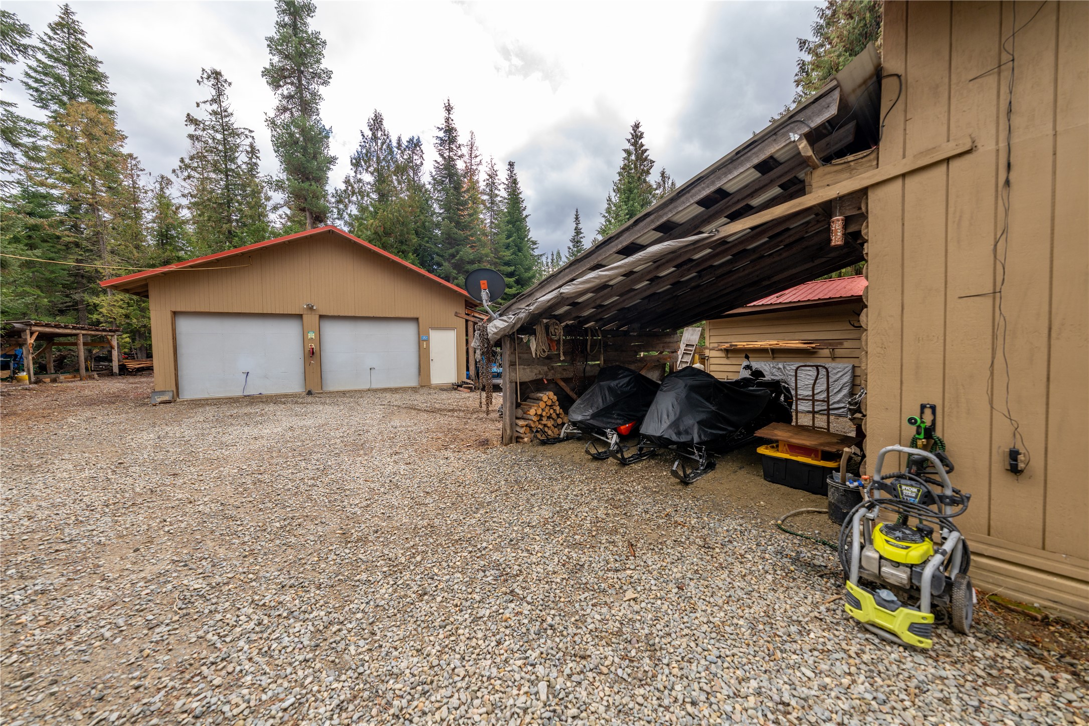 613 Tamarack Drive Property Photo 34