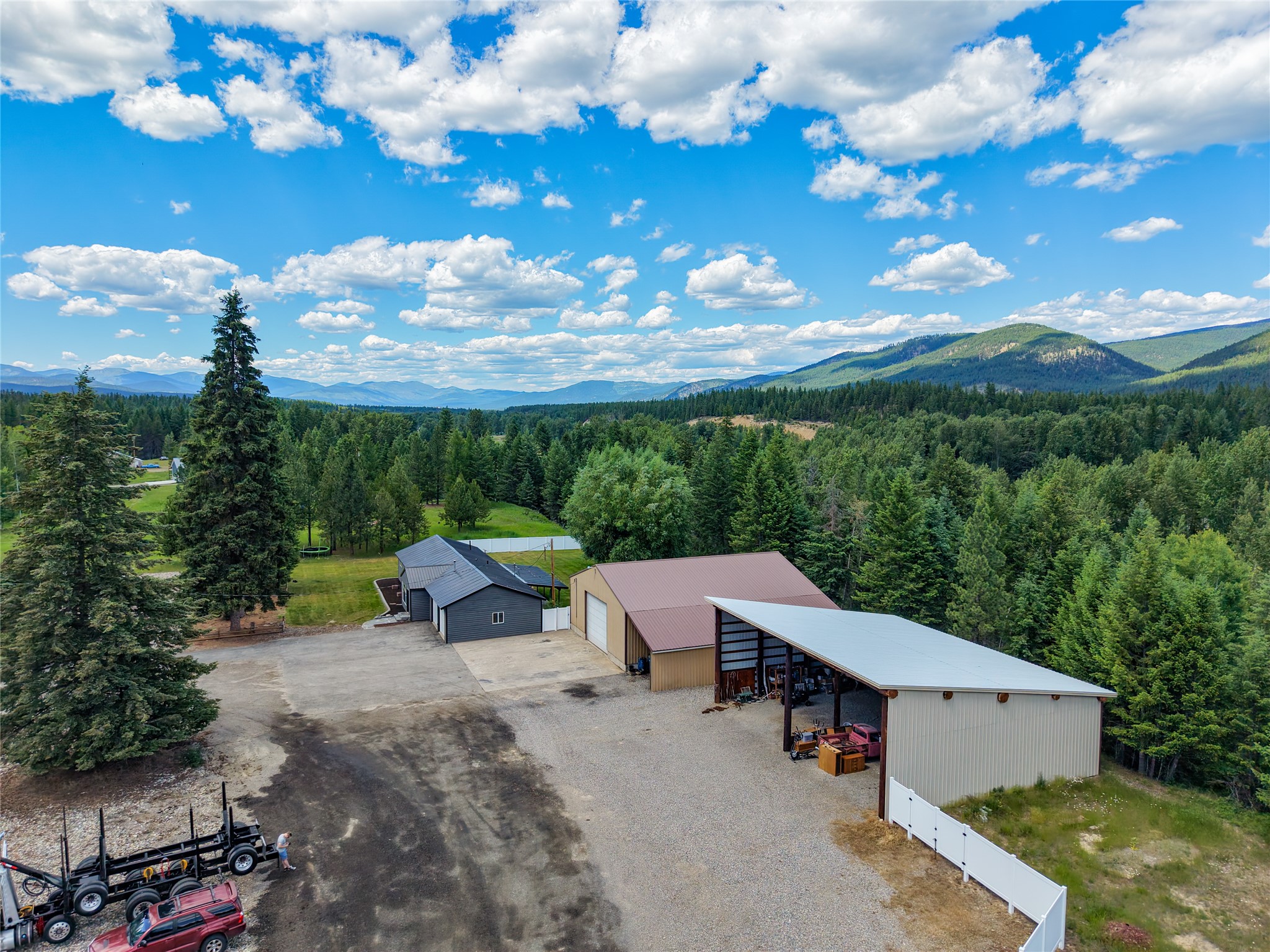 41915 Us Highway 2 Property Photo 4