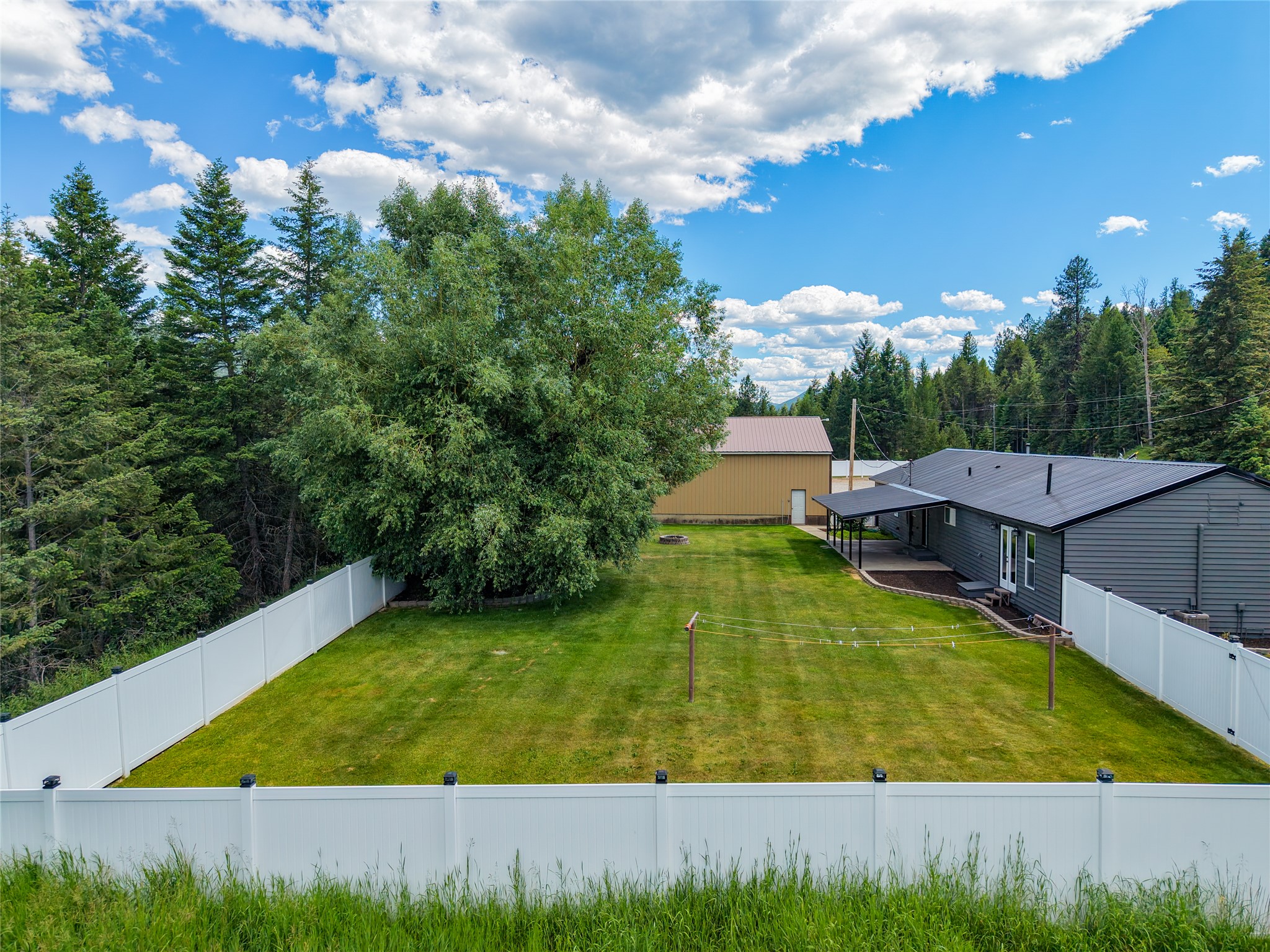 41915 Us Highway 2 Property Photo 18