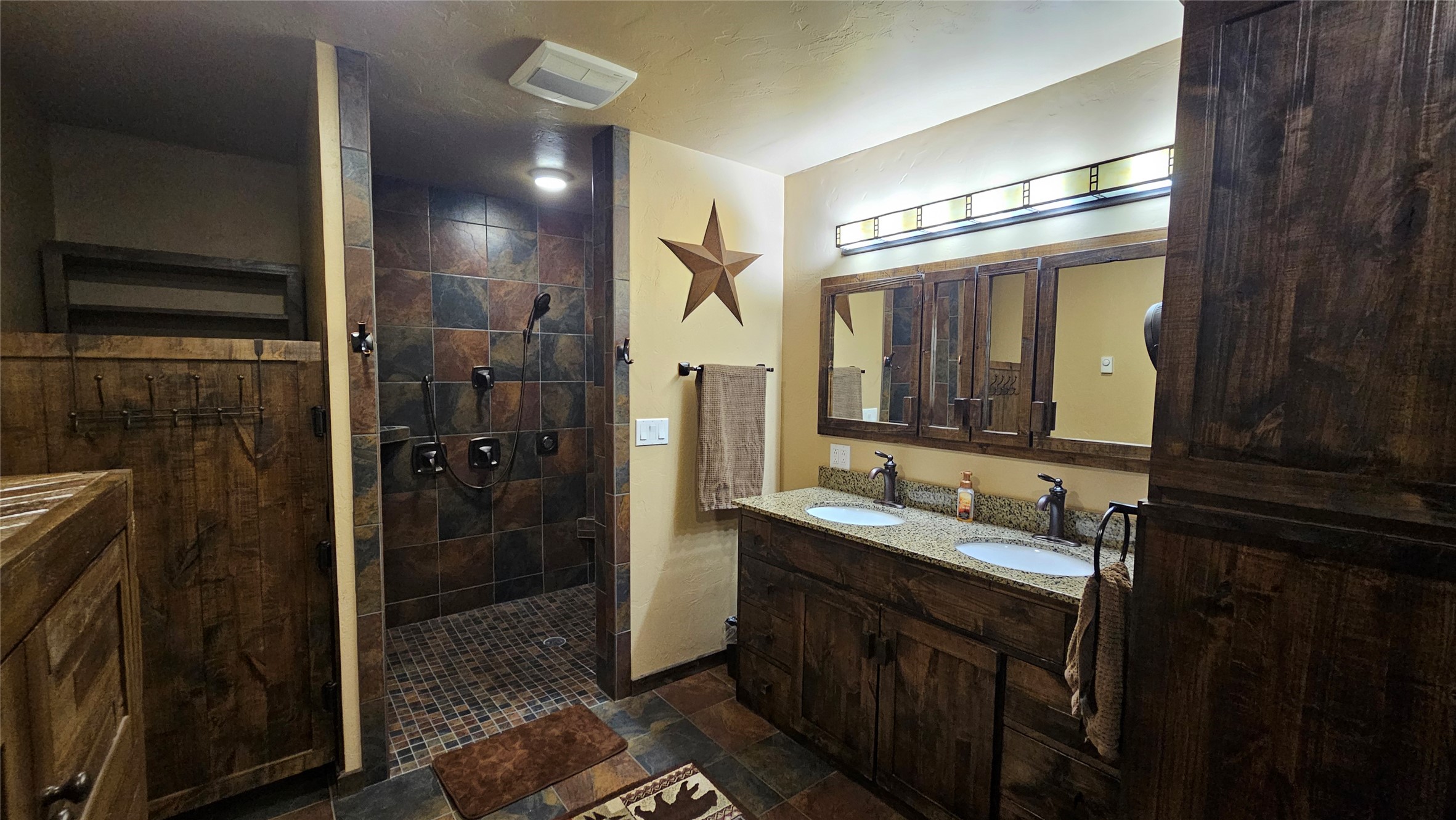 41915 Us Highway 2 Property Photo 33