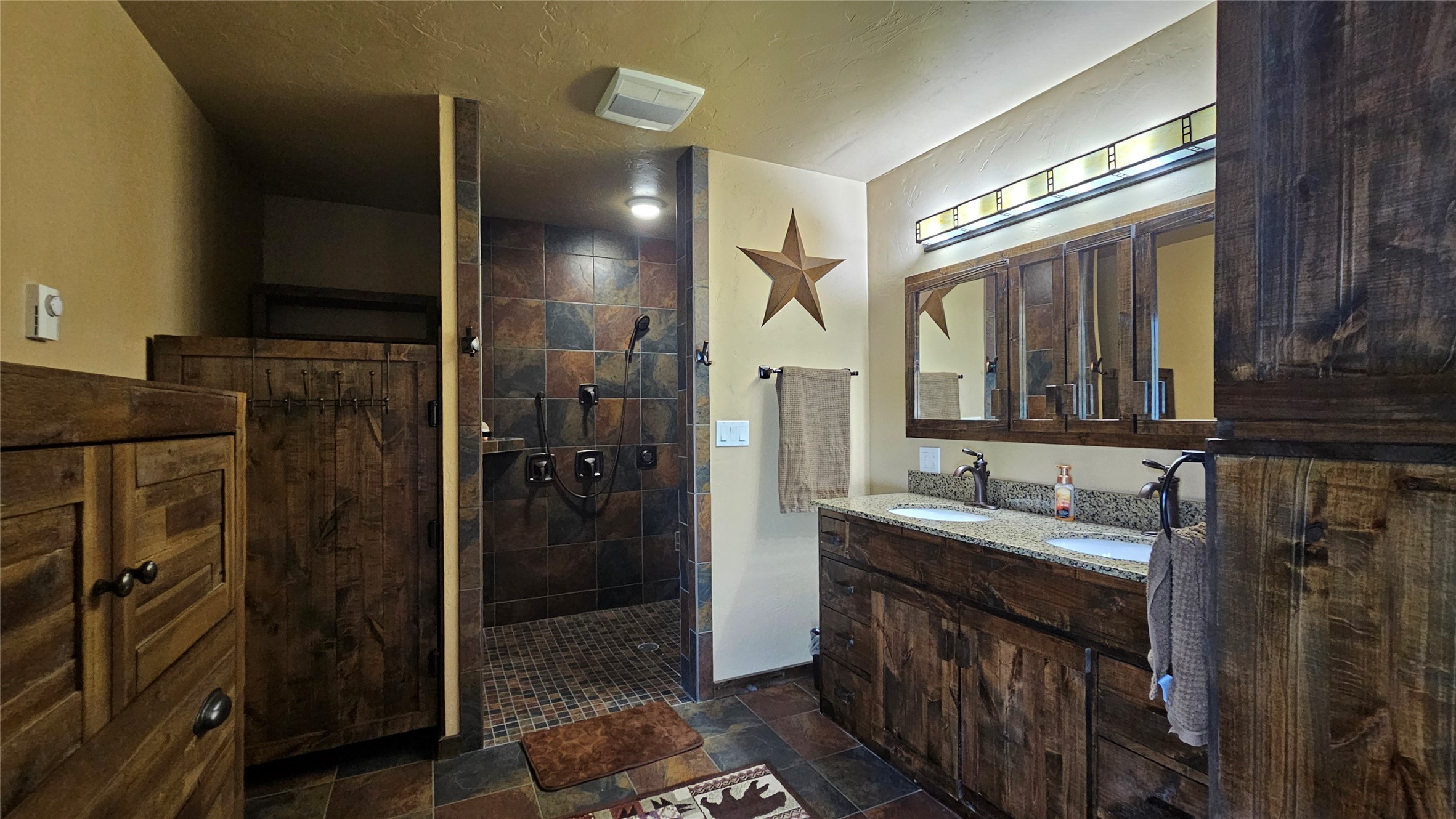 41915 Us Highway 2 Property Photo 34