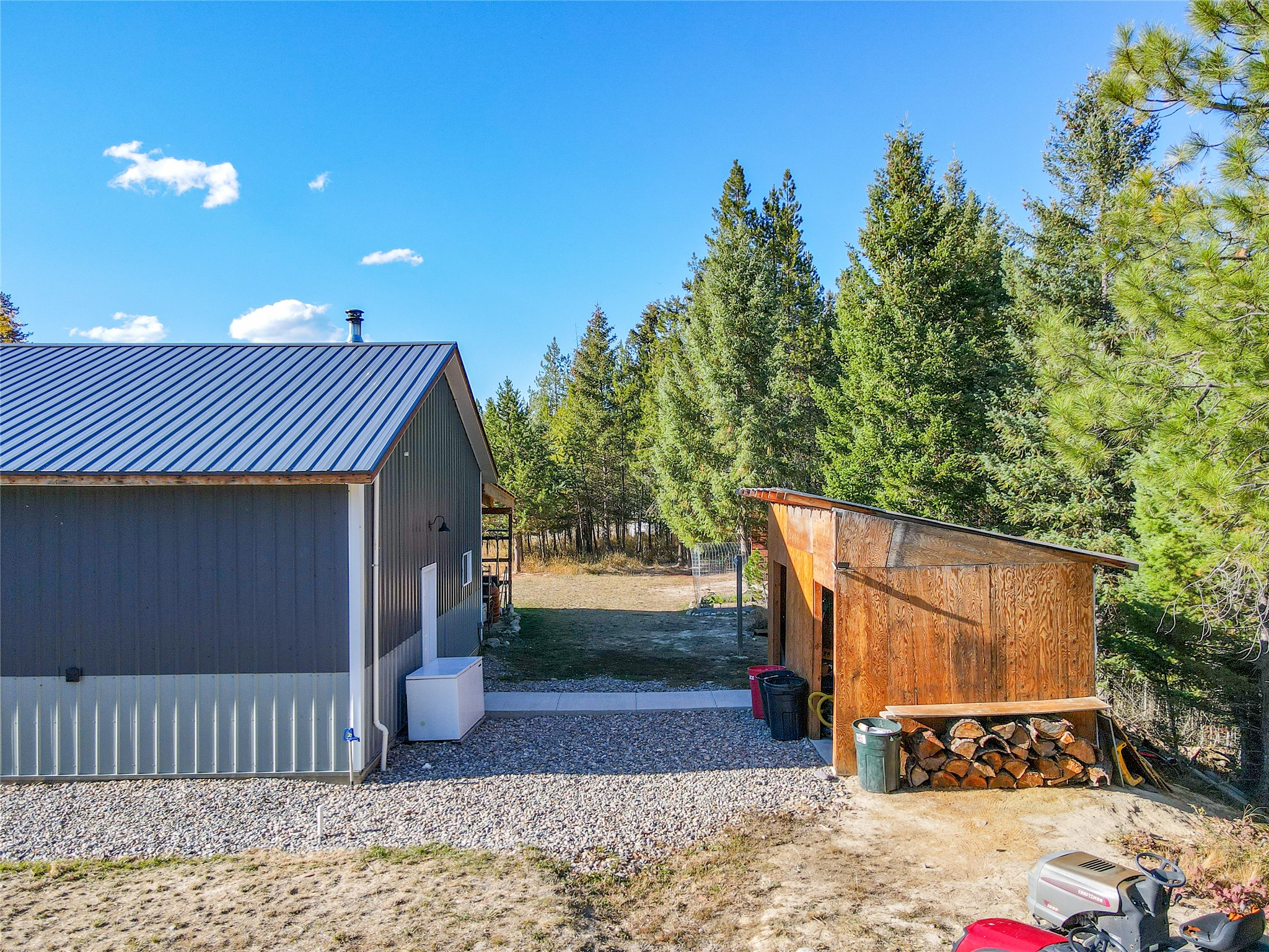 41915 Us Highway 2 Property Photo 56