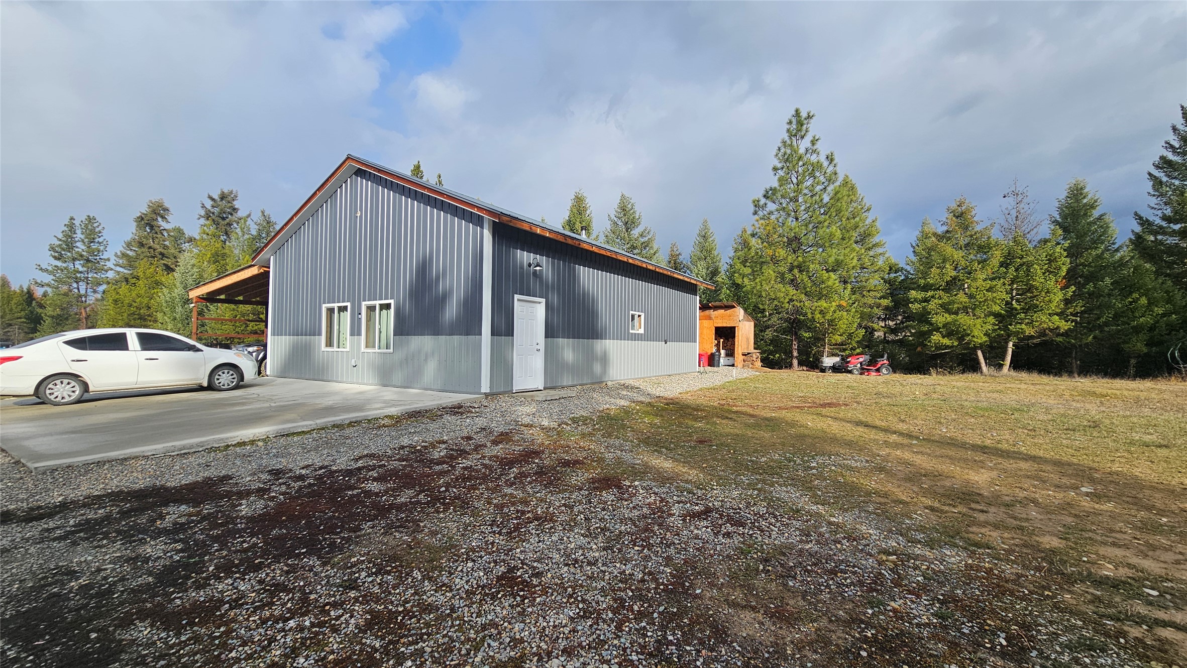 41915 Us Highway 2 Property Photo 57