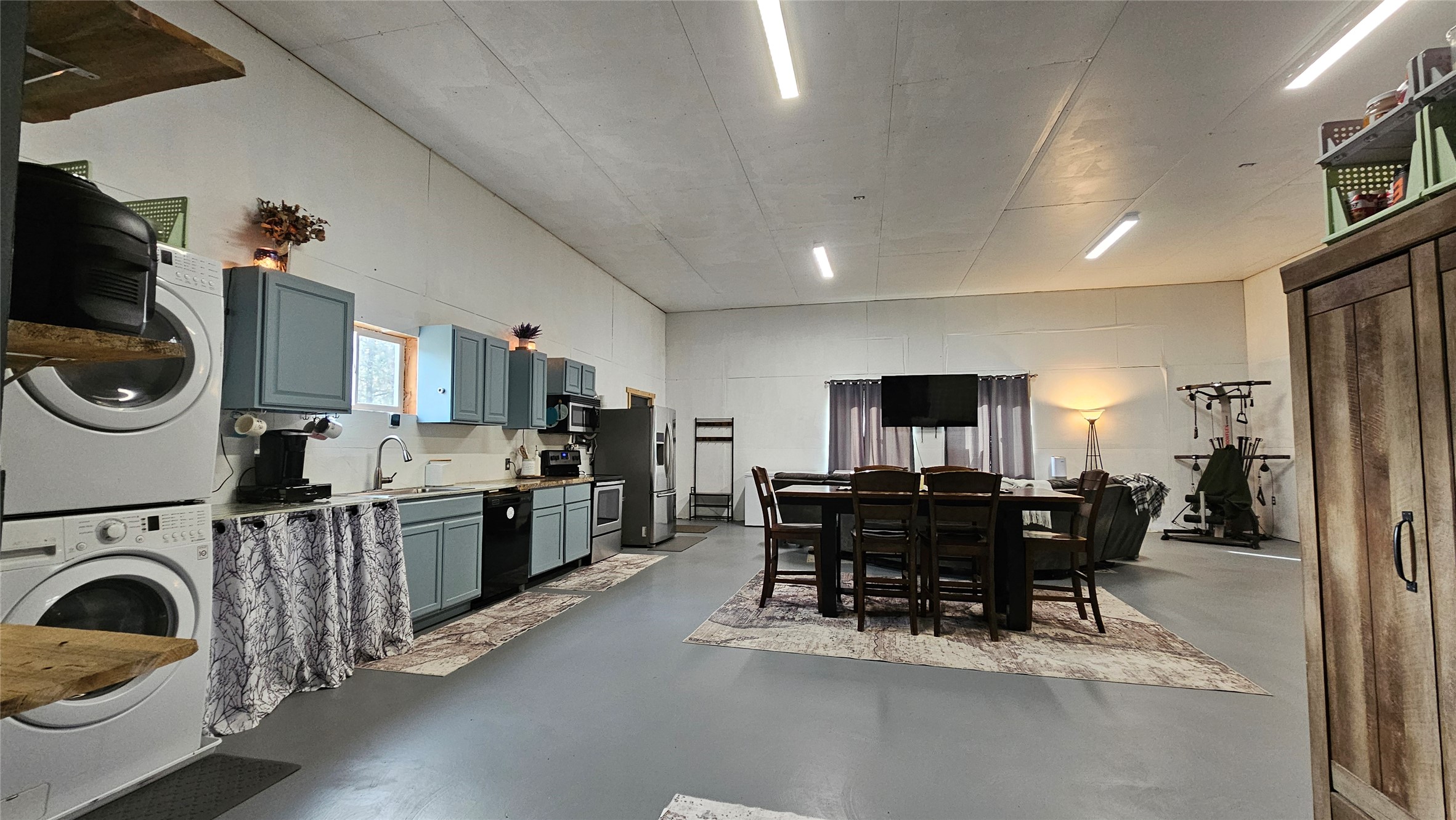 41915 Us Highway 2 Property Photo 63
